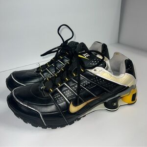 Nike Shox Mens Size 11 Black Yellow White 365951-005 Vintage 2010